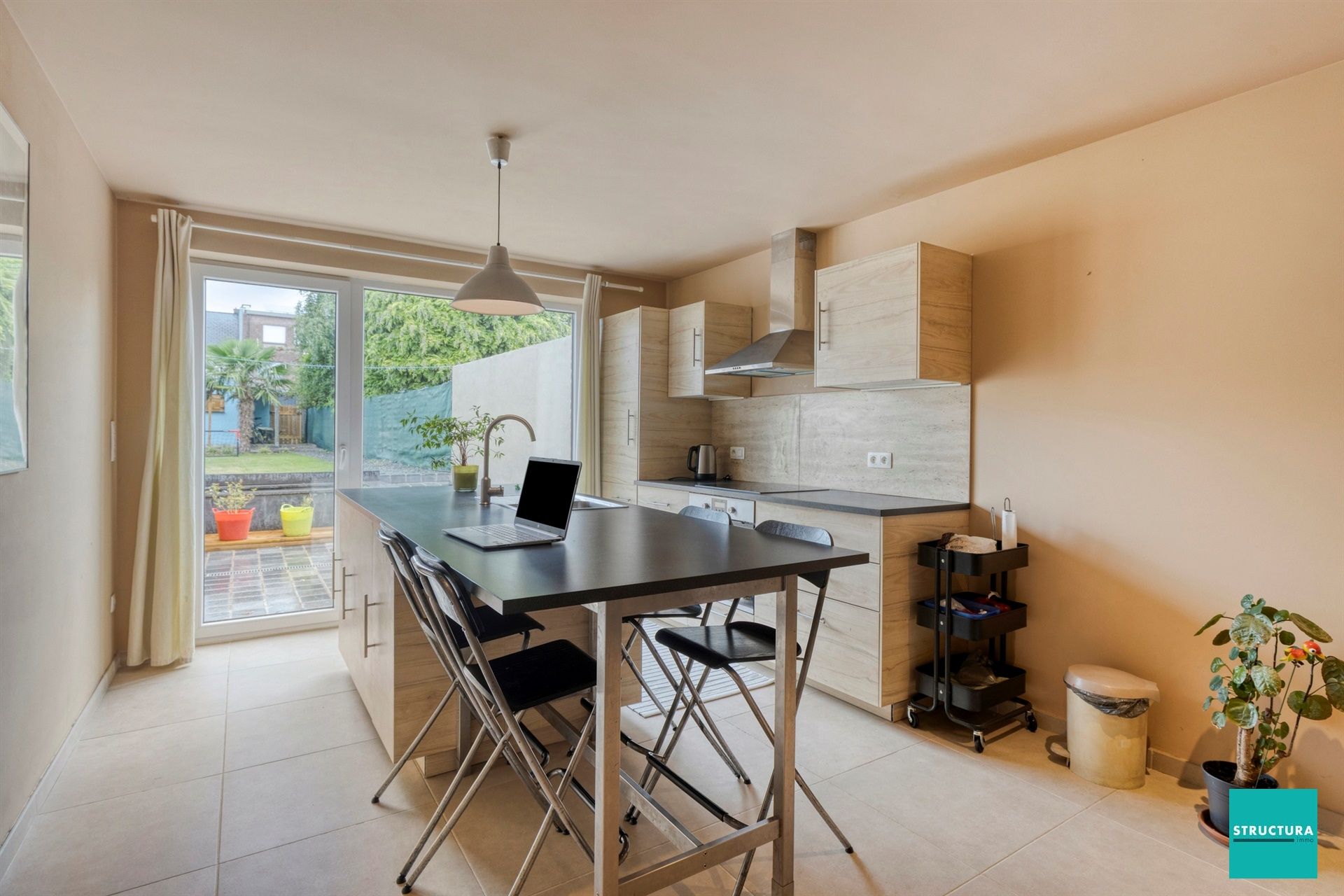 Volledig gerenoveerde woning nabij het centrum foto 5