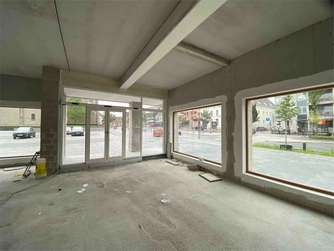 UNIEK COMMERCIEEL GELIJKVLOERS foto 9