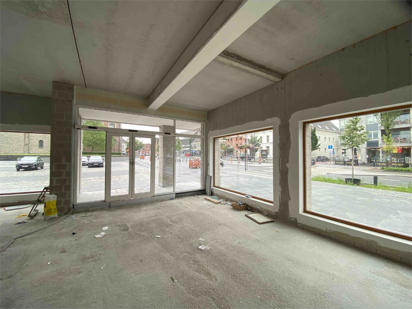 UNIEK COMMERCIEEL GELIJKVLOERS foto 9