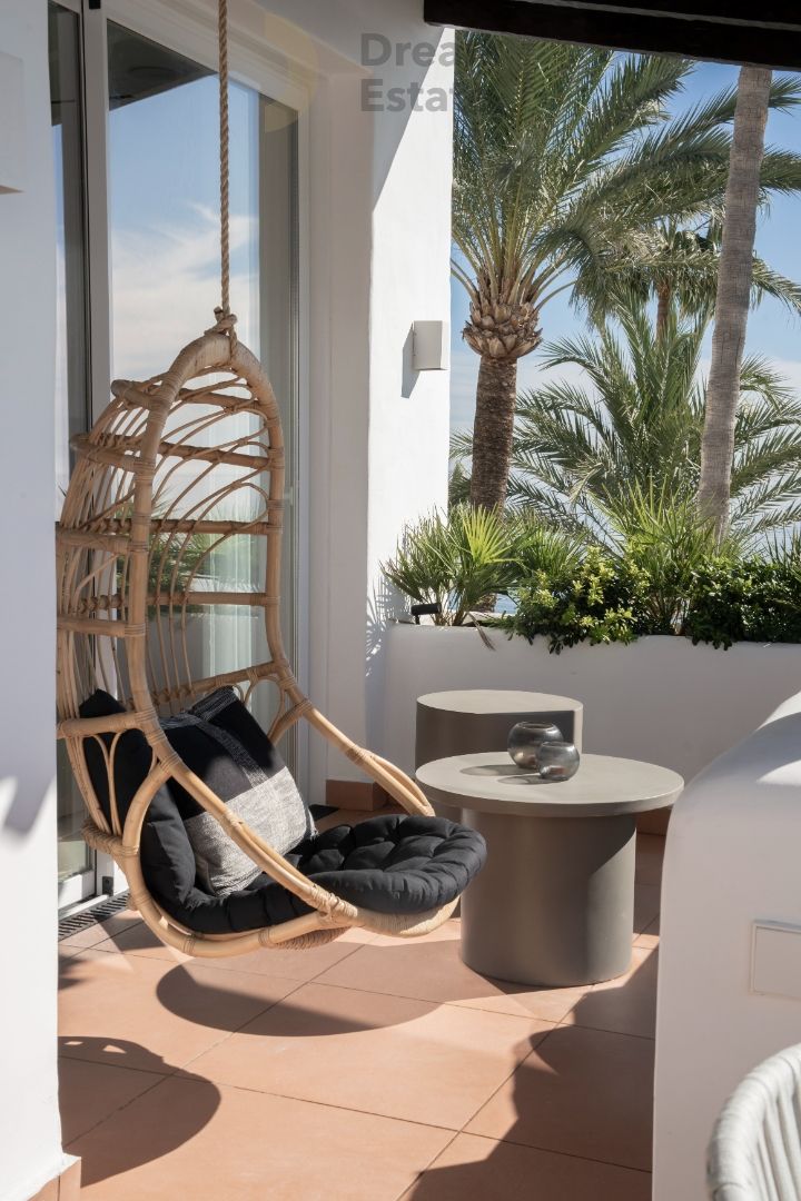 Luxe penthouse frontline beach Estepona. foto 14