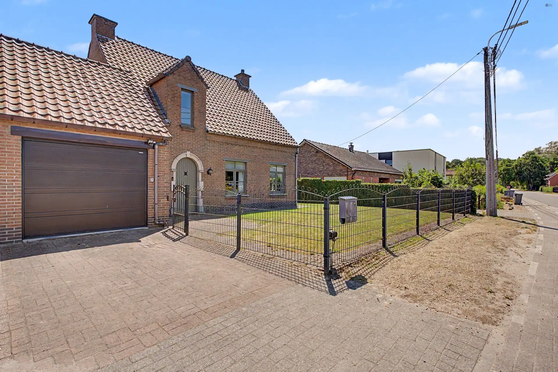 Instapklare Halfopen bebouwing in groene omgeving foto 3