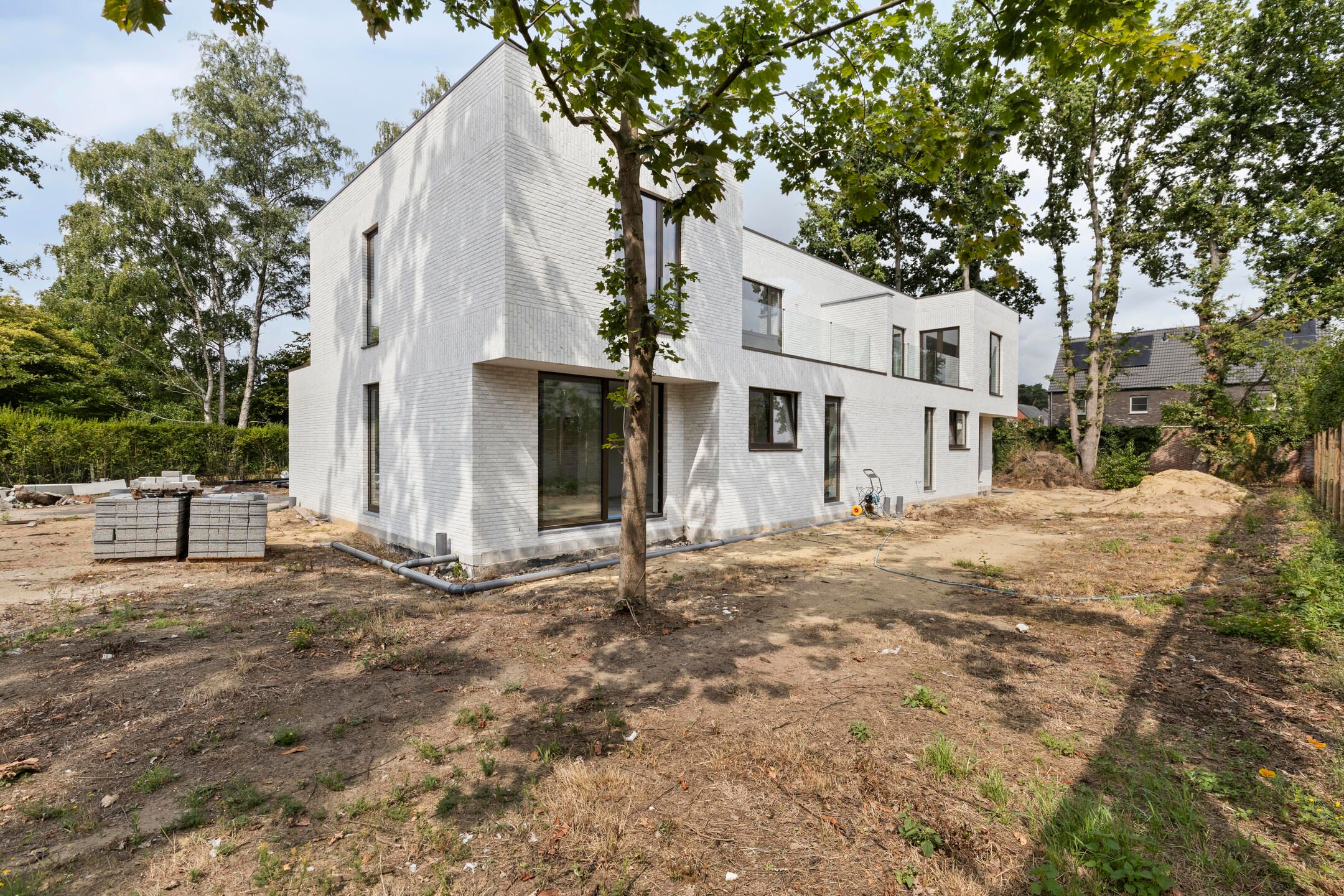 Energiezuinige nieuwbouwwoning met inpandige garage foto 7