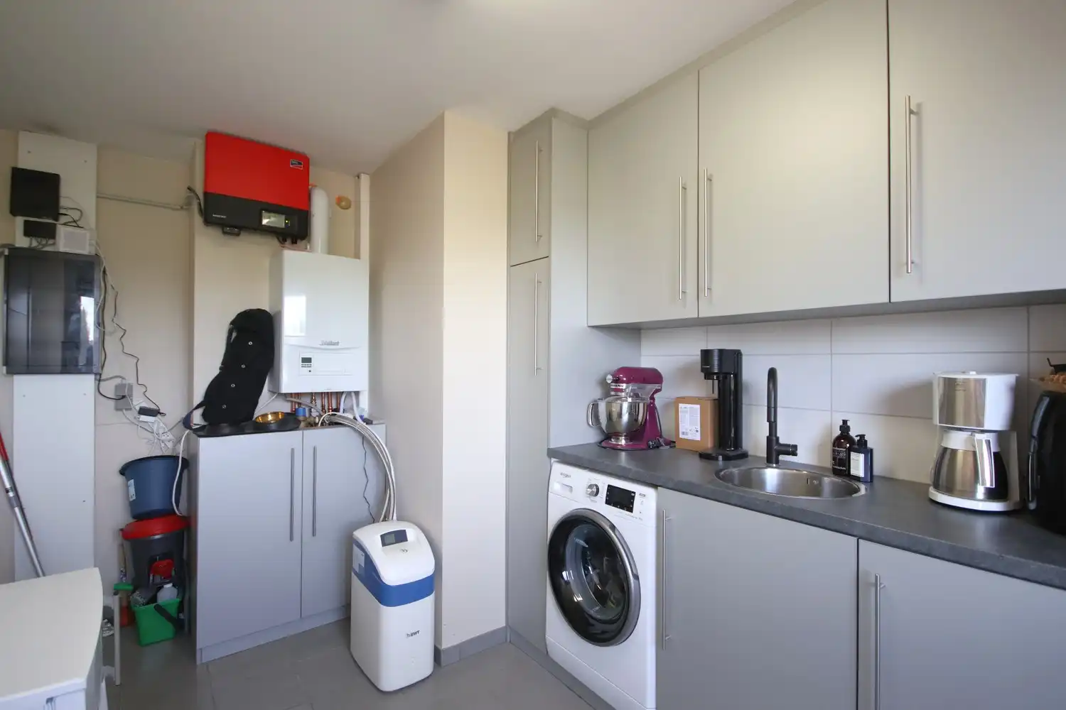 Zeer ruim duplexappartement met 3 slaapkamers in een groene omgeving foto 17
