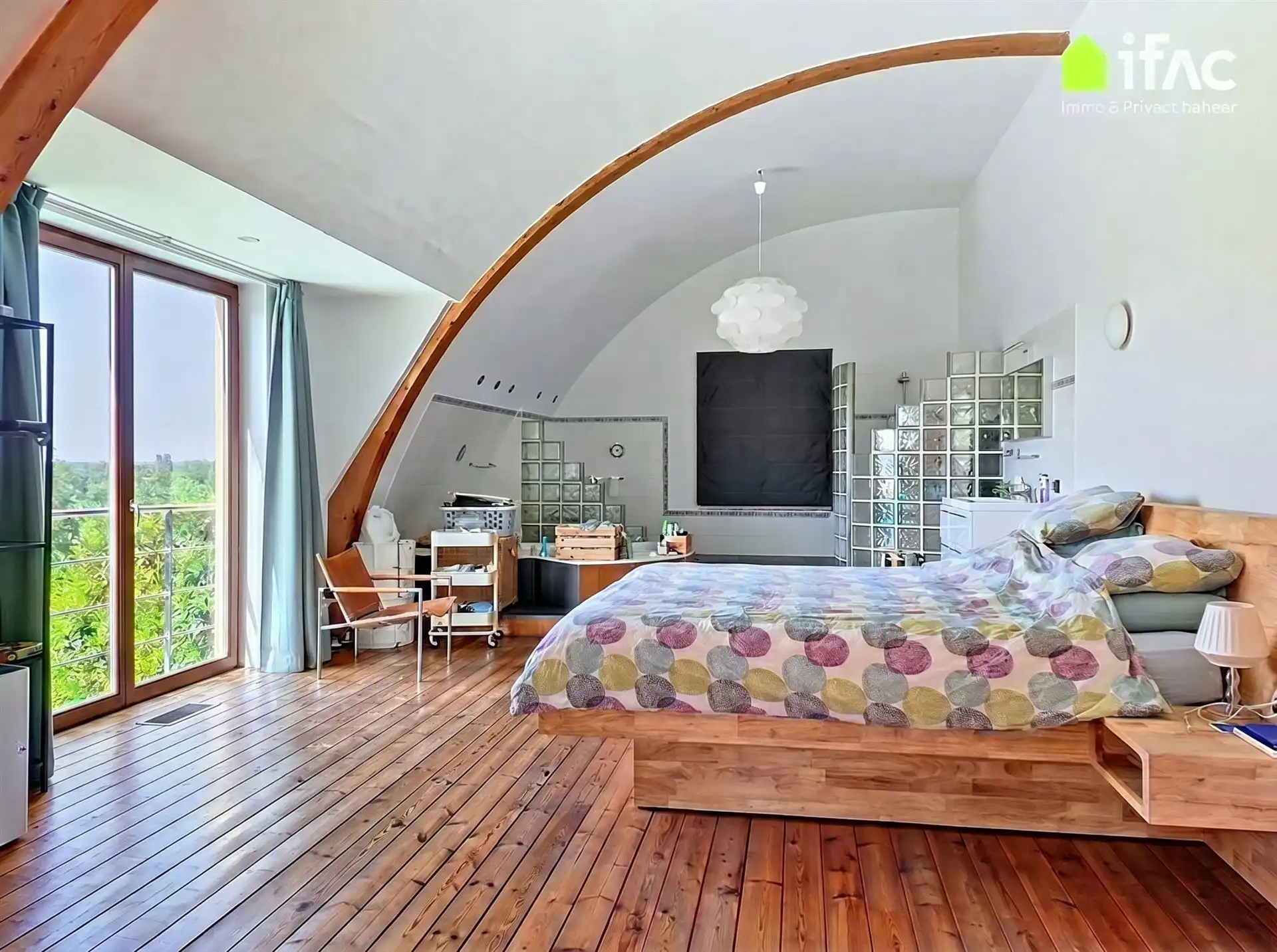 Unieke moderne split-levelvilla met zwembad op 17a83ca foto 21