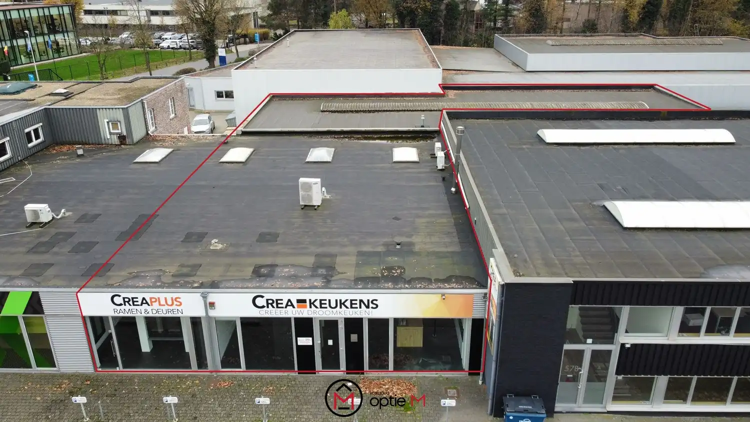 Polyvalente showroom met magazijn te Huur in Paal (Beringen) foto {{pictureIndex}}