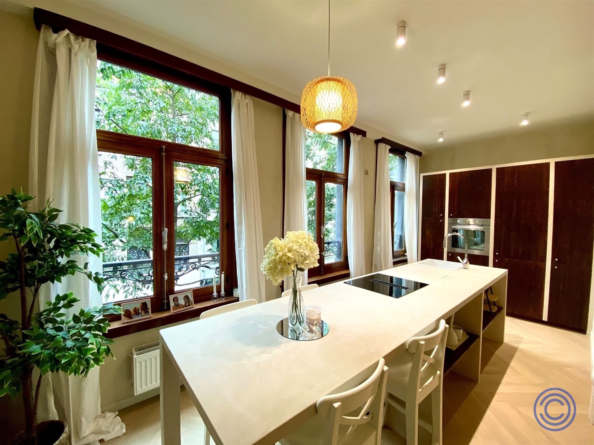 Prachtig gerenoveerd appartement op top ligging!  foto 2