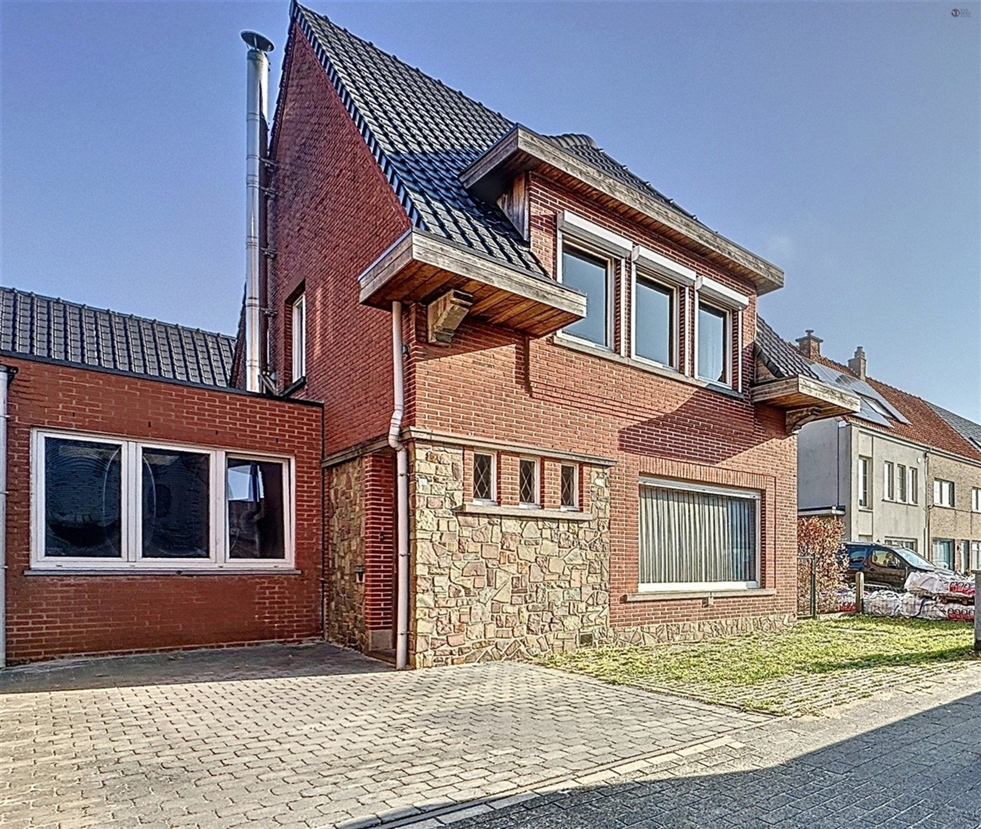 Open bebouwing met 4 slaapkamers en magazijn (144 m²) op perceel van 563m²! foto 16