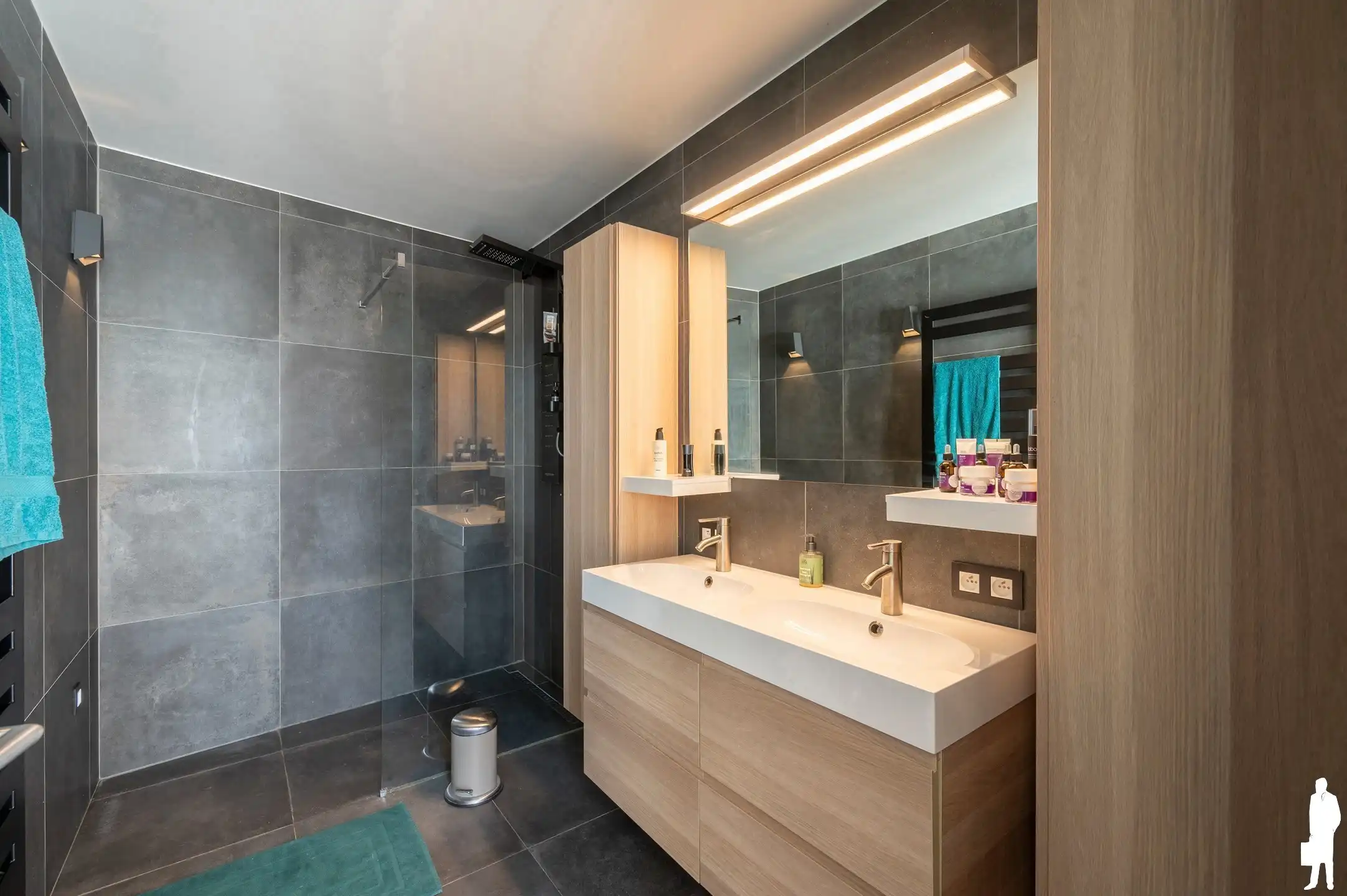 Prachtig appartement met 3 slaapkamers, bureauruimte en zuidoostgericht terras in hartje Mechelen. foto 10
