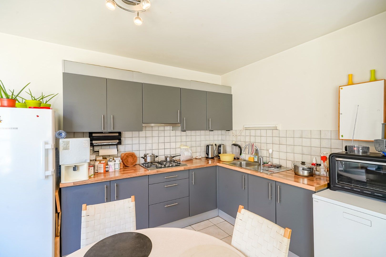  Instapklare woning met garage en zonnige tuin in Oostende (Konterdam) foto 7