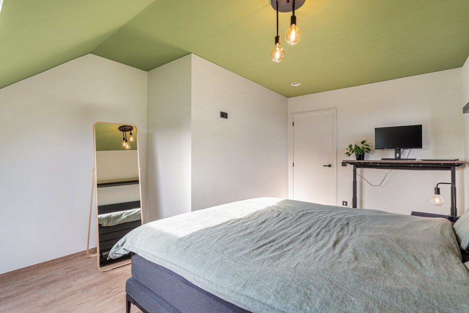 Stijlvol, ruim duplex-appartement met 2 slaapkamers in een kleinschalige residentie nabij het centrum van Opglabbeek!  foto 26