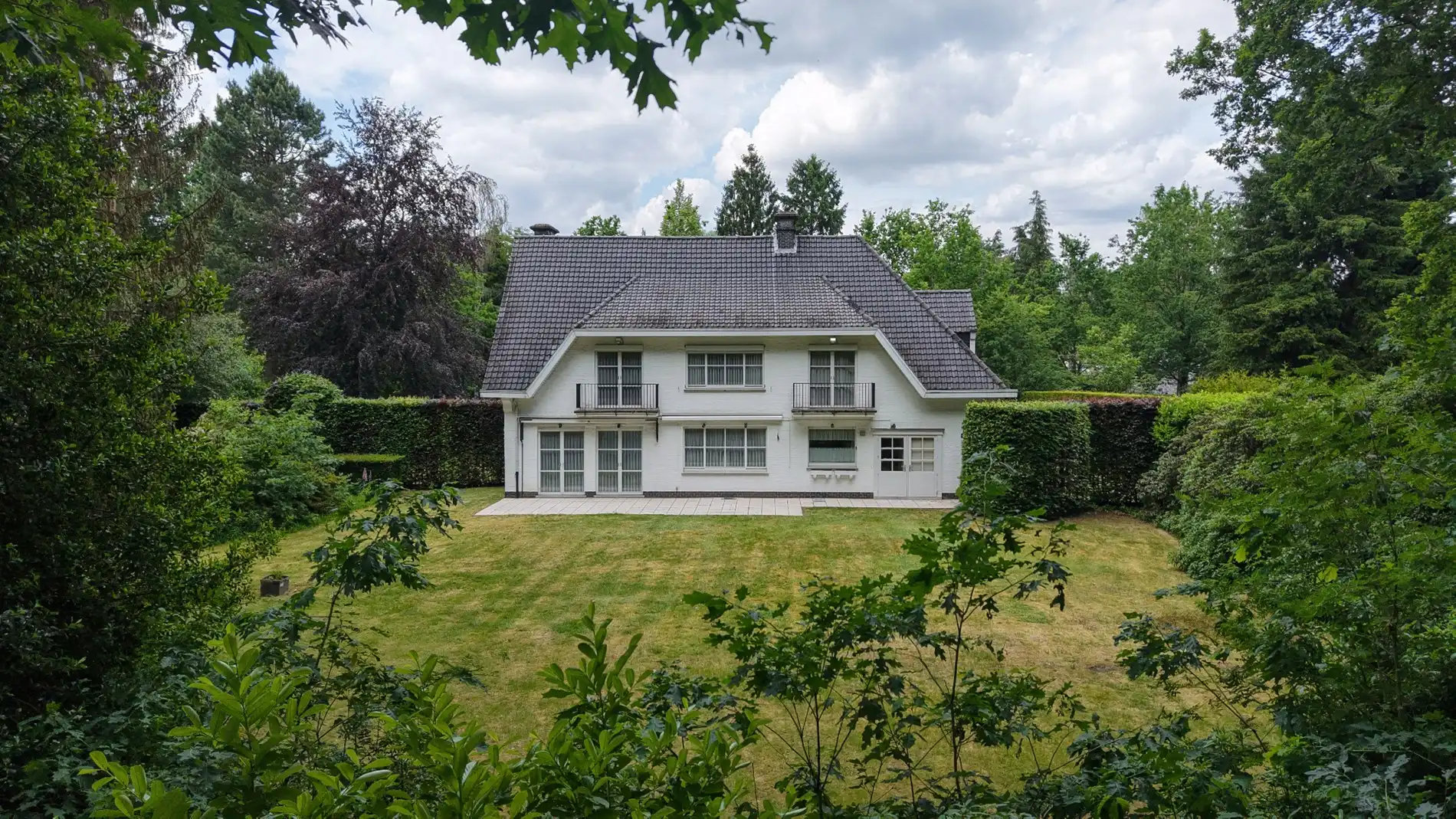 Klassieke villa op een perceel van 3.890 m² met een straatbreedte van 40 meter en Zuid-Oriëntatie te Schilde  foto 22