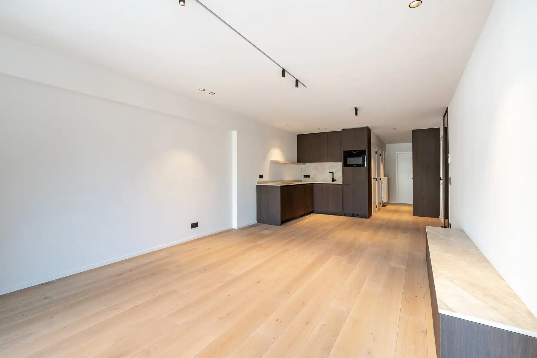 Gerenoveerd appartement met zijdelings zeezicht foto 2