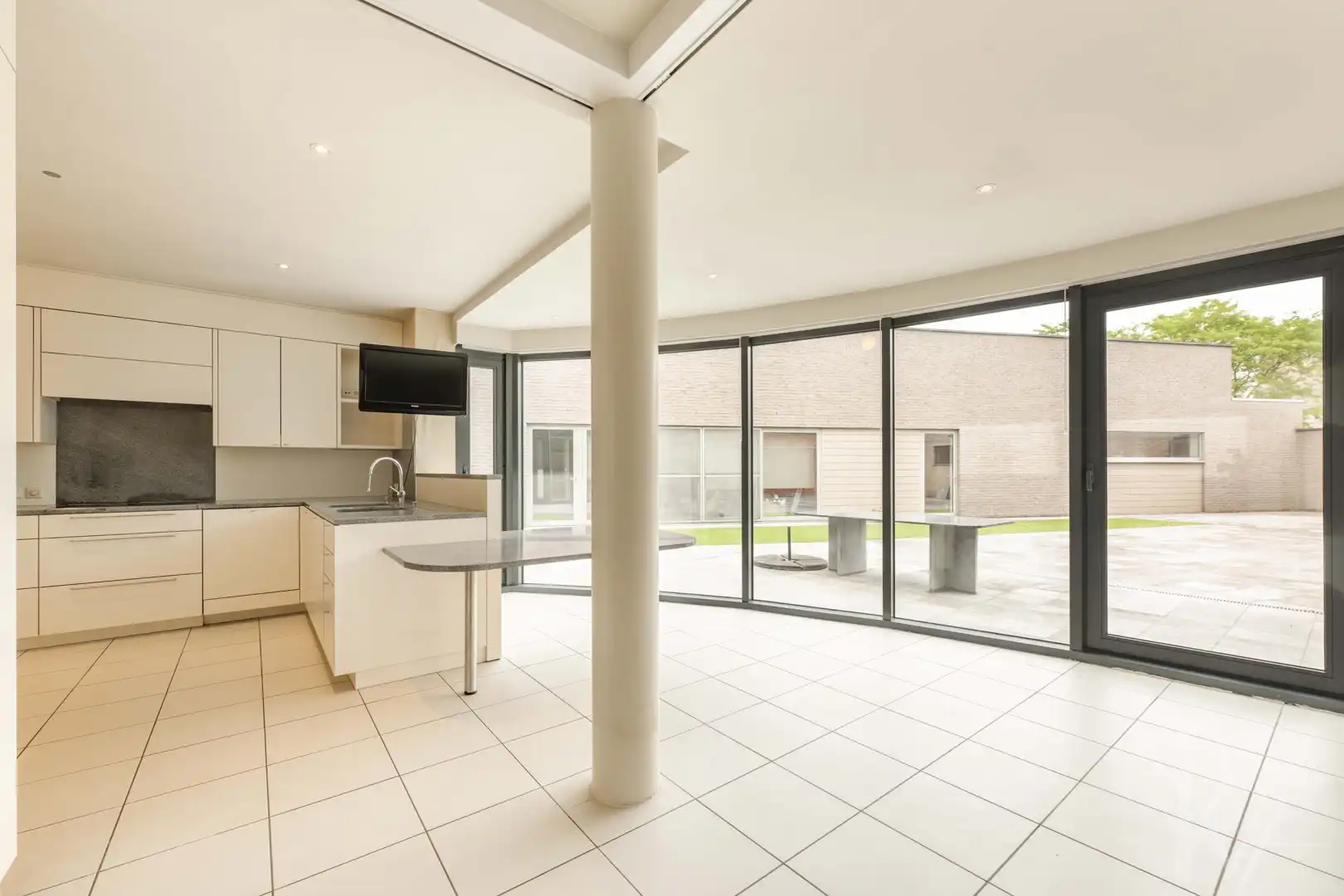 Woning met dubbele garage foto 8