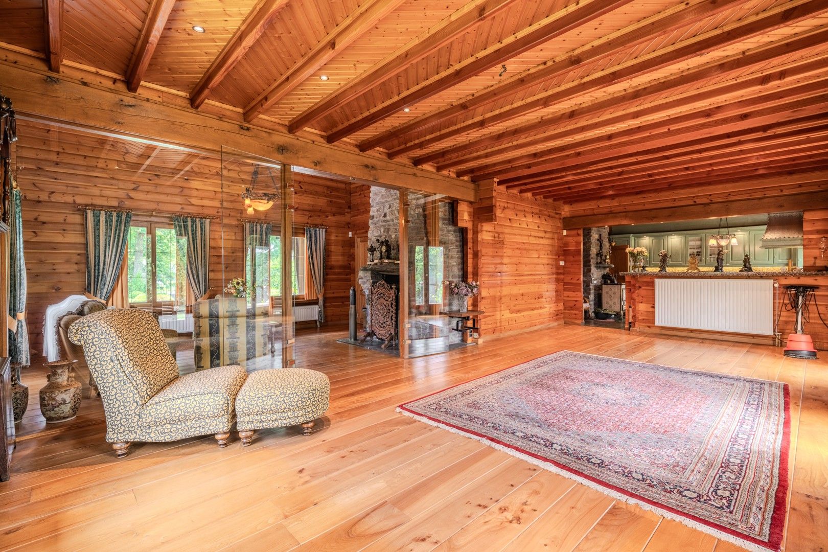 Ruime villa met mooie tuin foto 10