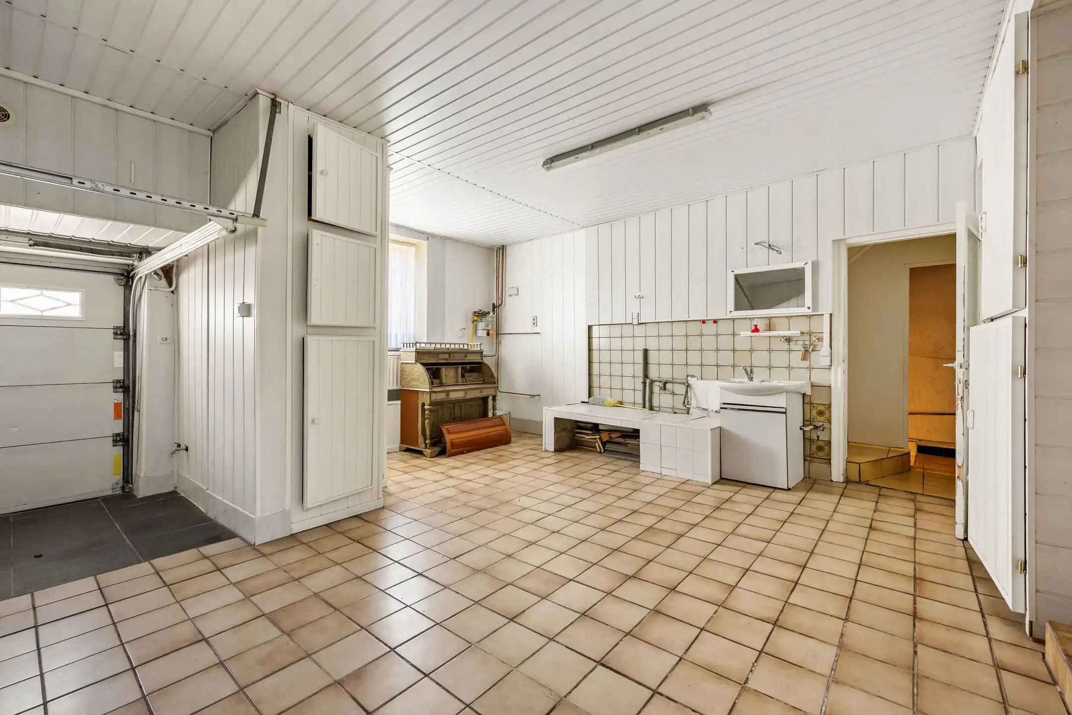 Ruime woning met garage en terras in Herderen foto 8