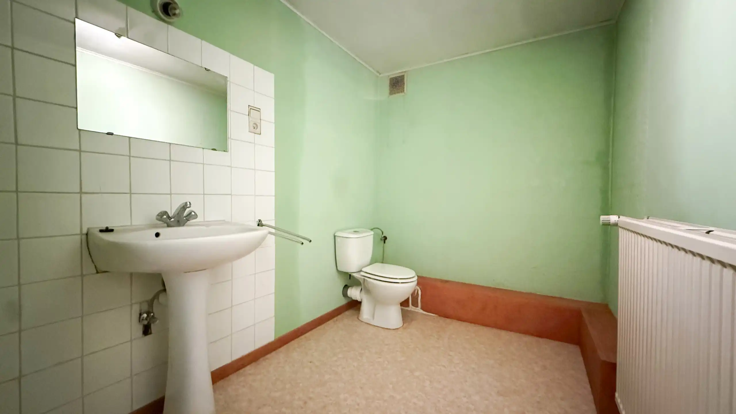 Landelijk gelegen te renoveren hoeve op ruim perceel! foto 19