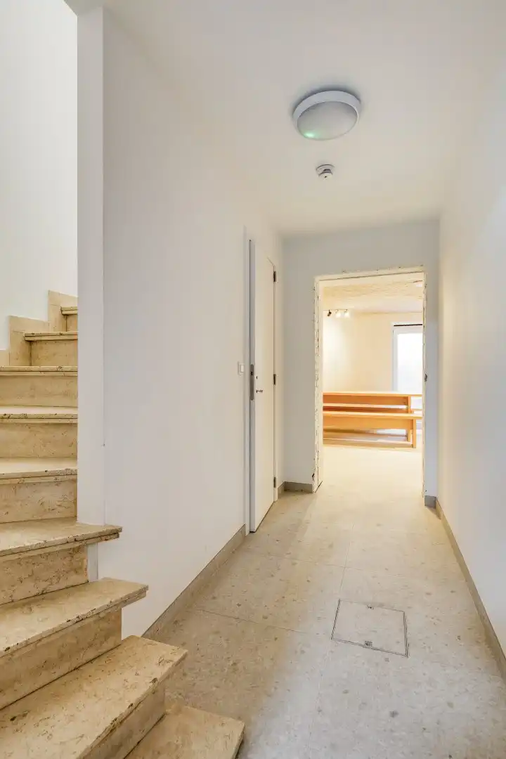 Volledig gerenoveerde studentenkamer in residentie met 15 studentenkamers en een 1slaapkamer appartement in hartje Leuven - EPC label A! foto 4