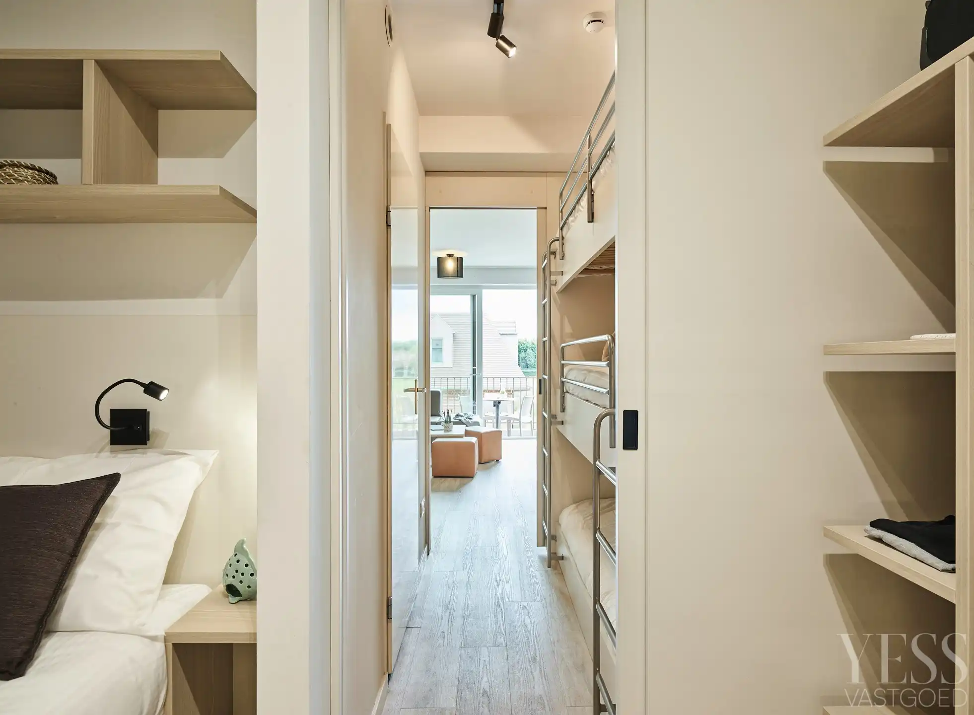 Investering: suite met balkon en mooi uitzicht te Jabbeke foto 8