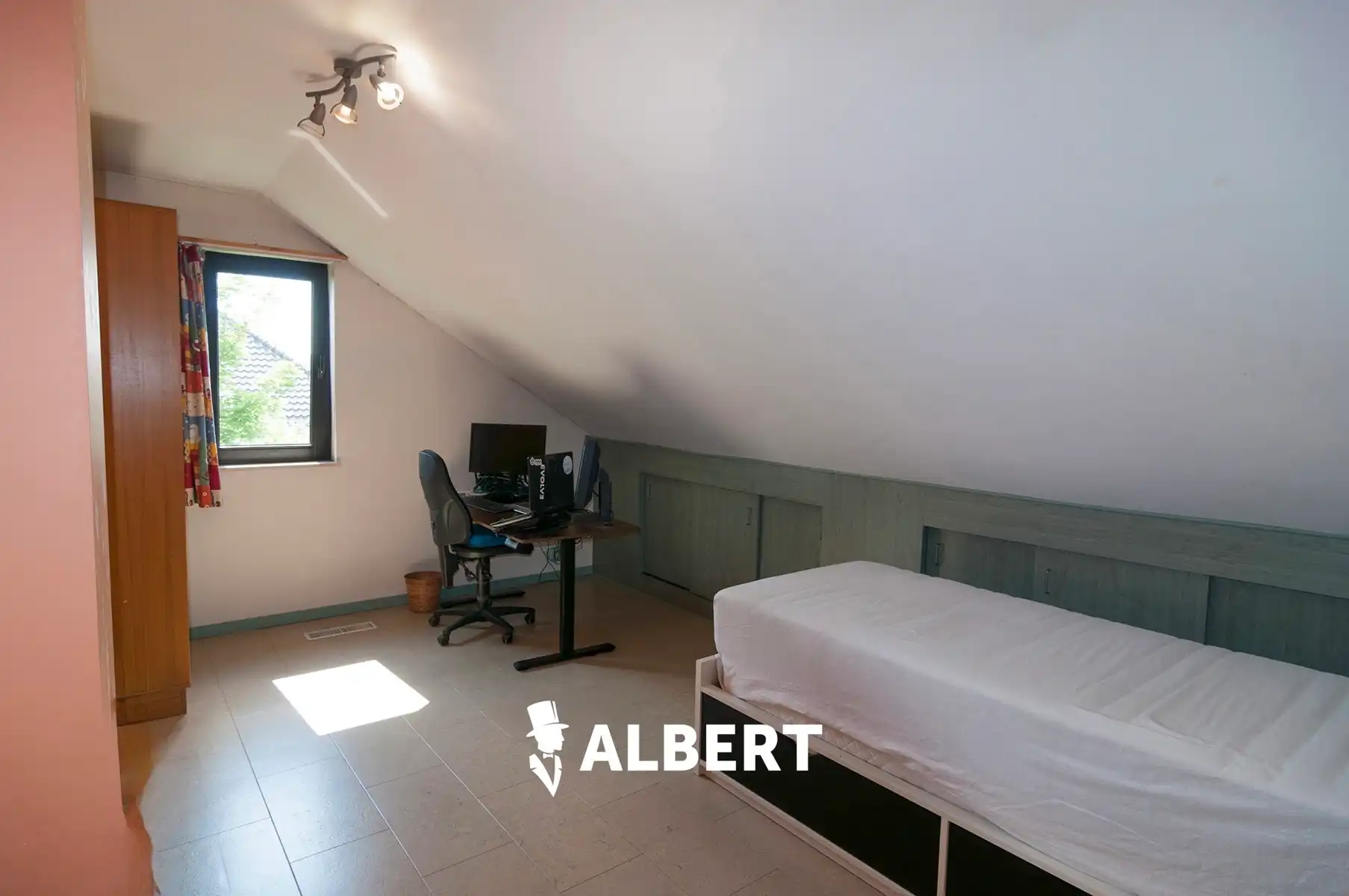  Eengezinswoning van 201m² op groot perceel  in Diepenbeek! foto 20