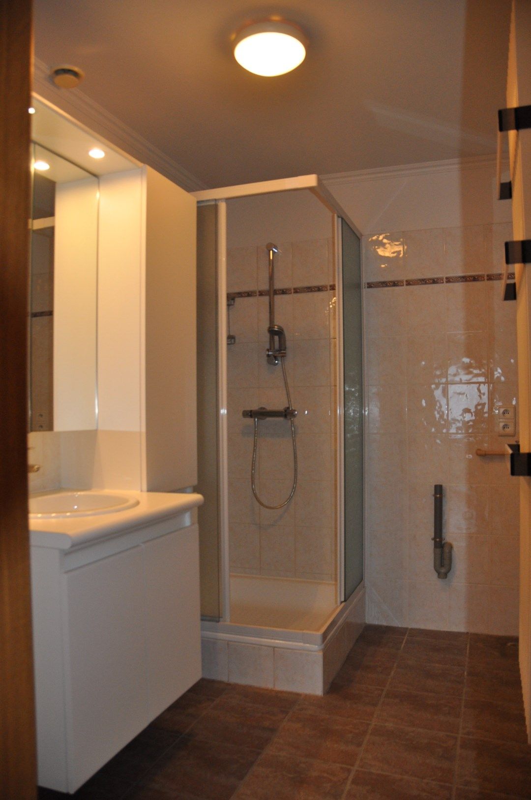 Verzorgd appartement met 2 slaapkamers in het centrum van Lendelede. foto 10