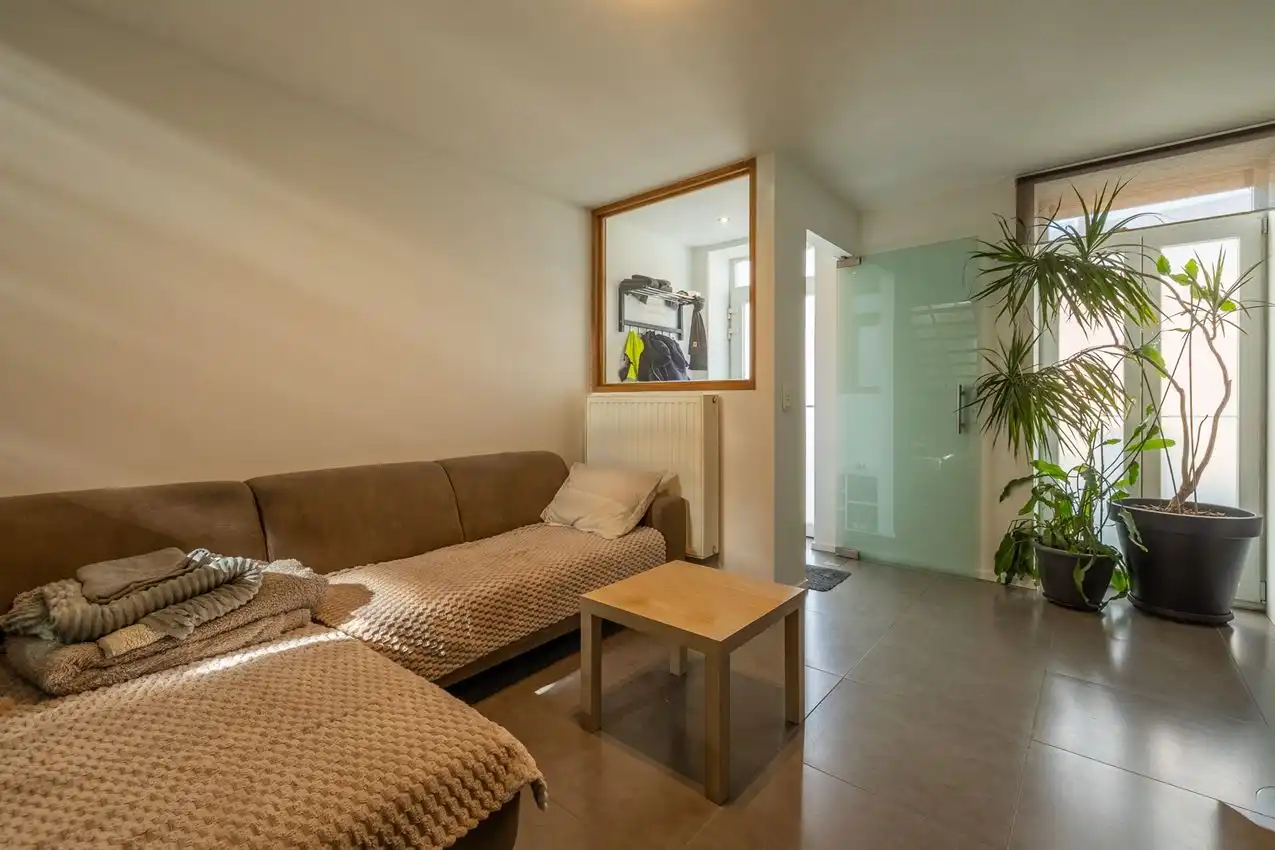 Gerenoveerde woning EPC B, 2 ruime slpk, zonnig tuinterras foto 3