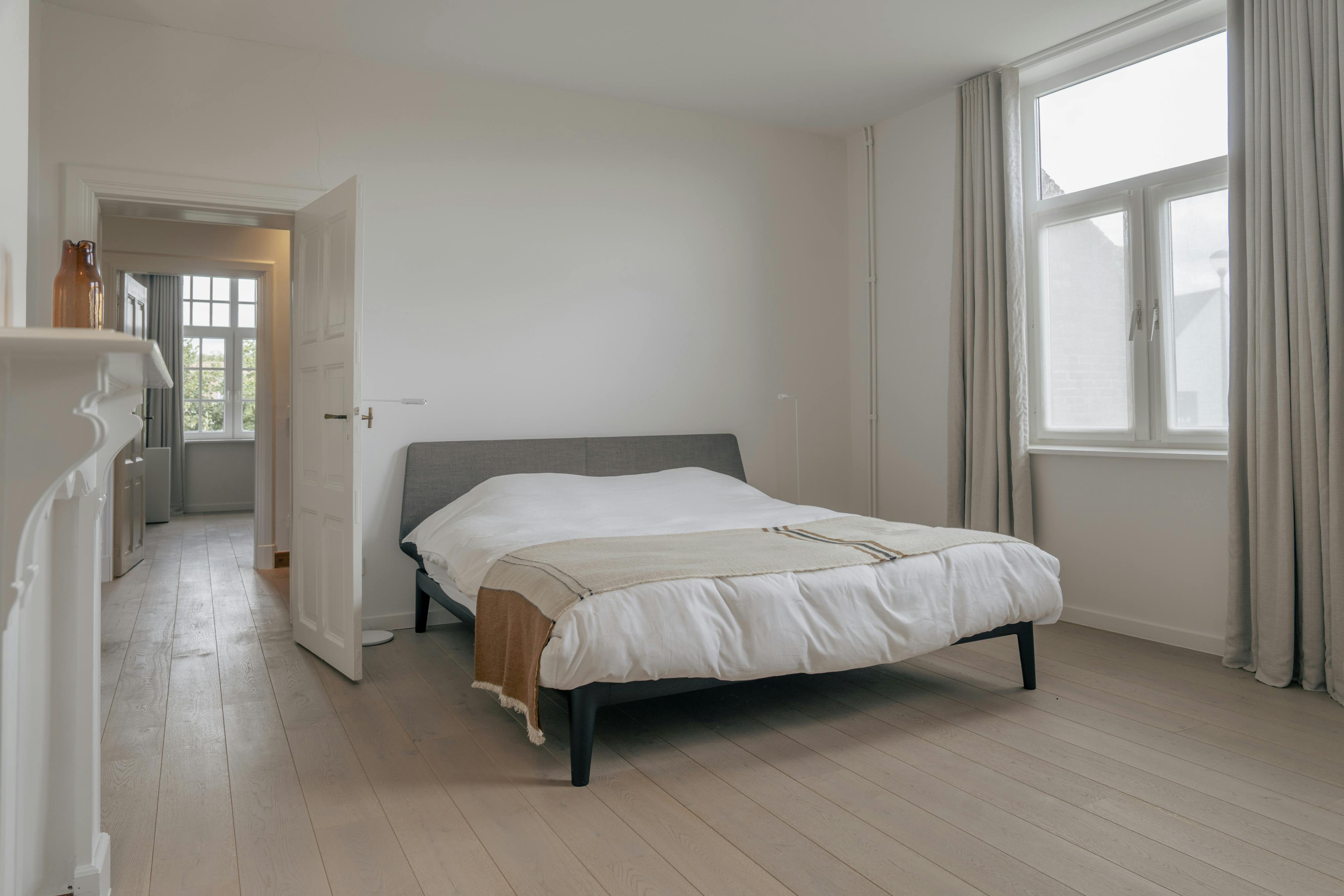 Luxueuze herenwoning met 5 slaapkamers en zwembad. foto 11