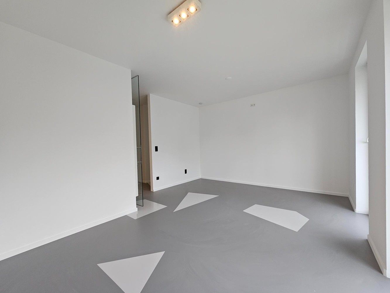Prachtig modern appartement van 86m² nabij het centrum van Lanaken. foto 4