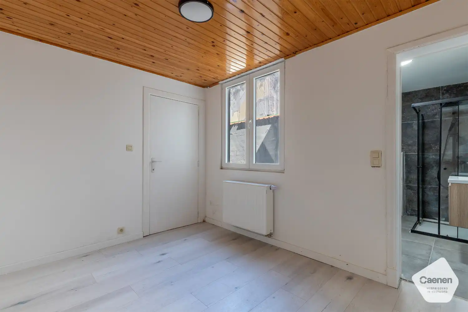 Een licht op te frissen appartement met twee slaapkamers, gelegen op een rustige locatie nabij het strand, het centrum en het openbaar vervoer foto 11