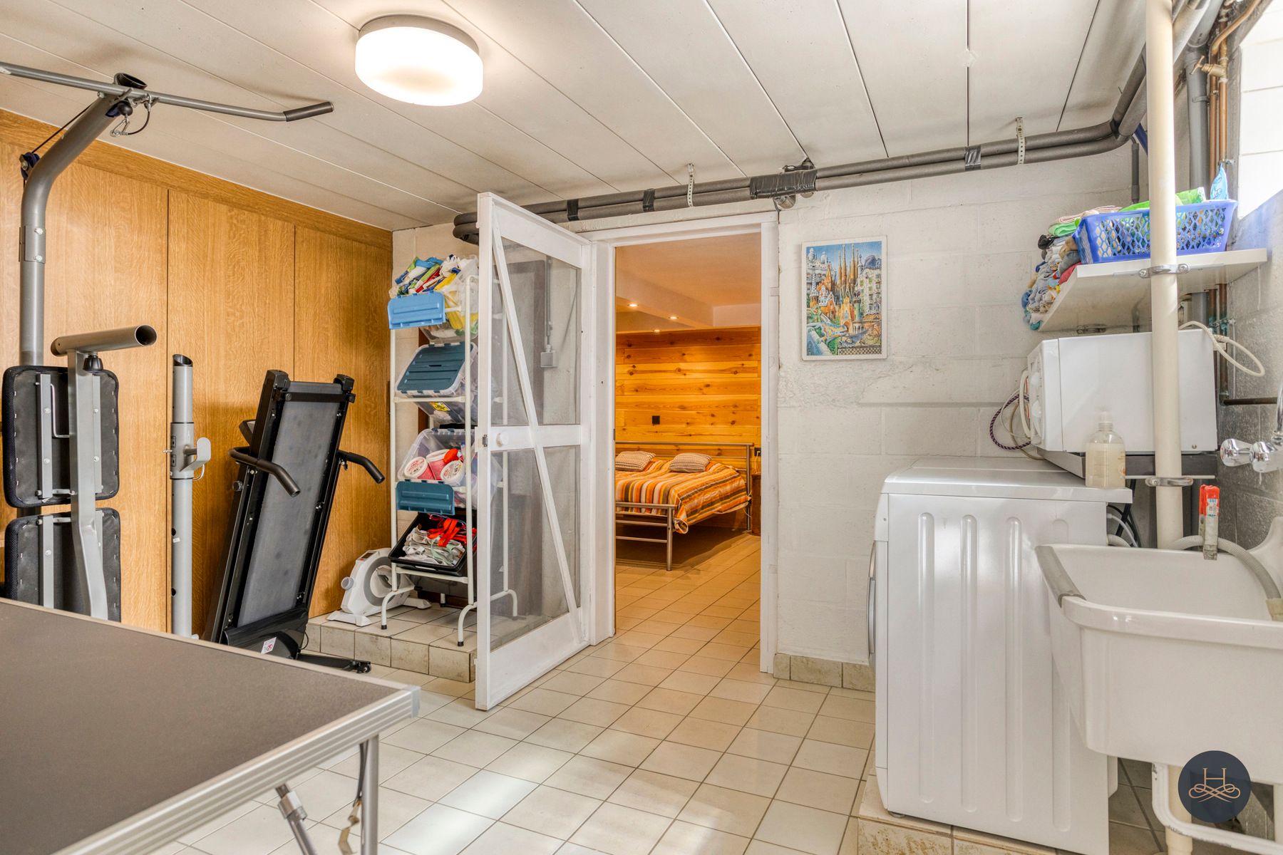 Perfect onderhouden en ruime woning met prachtige ZW tuin foto 31