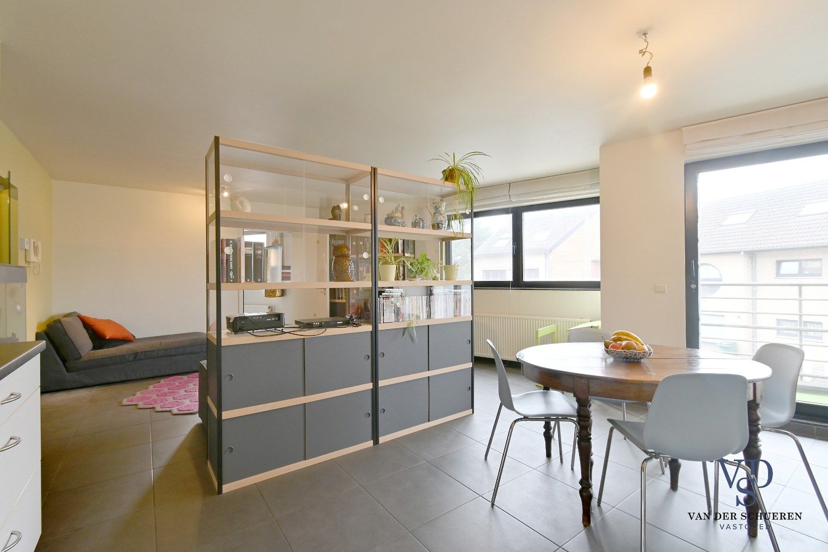 Ruim appartement in hartje Zingem. foto 4
