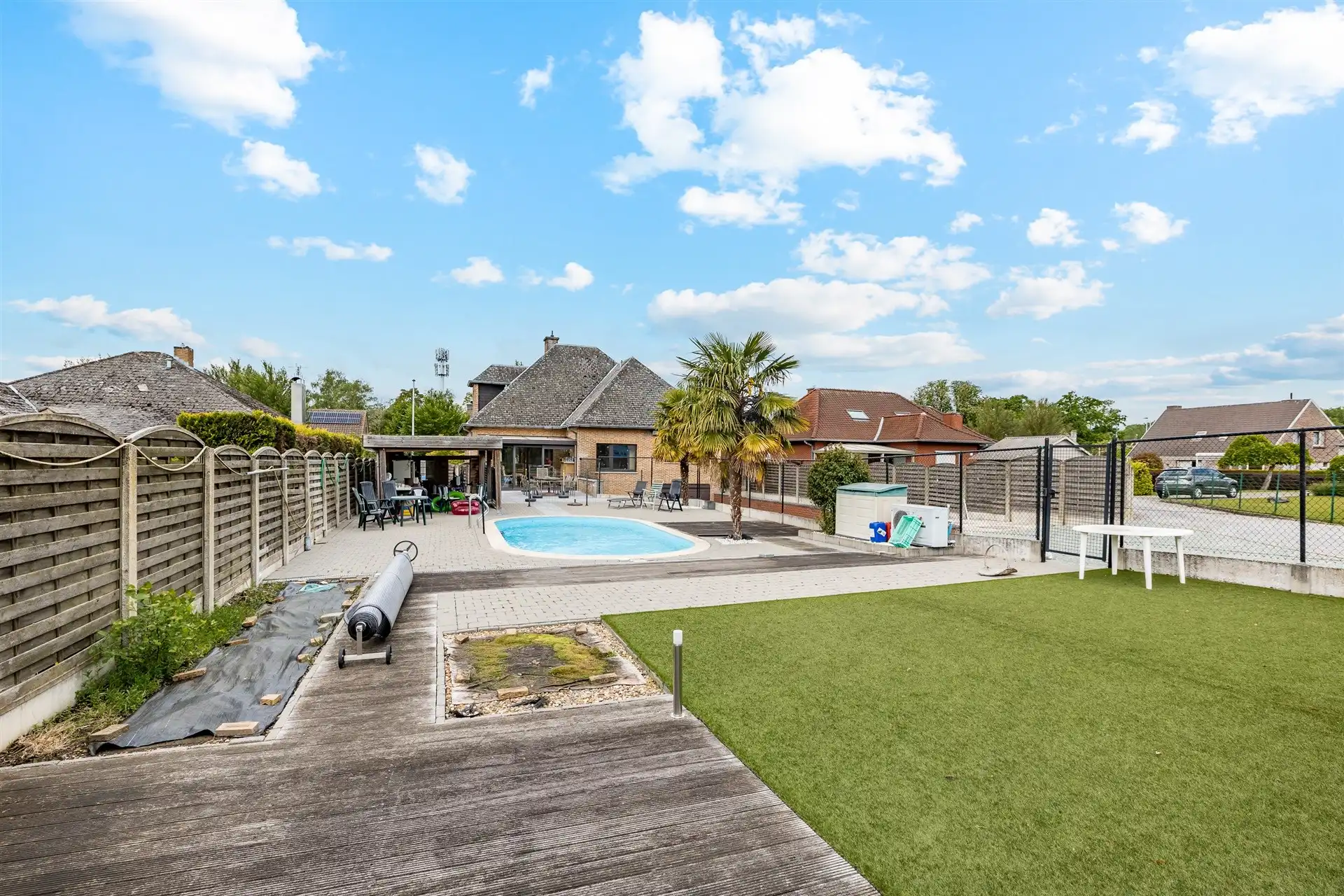 Charmante villa met zwembad op een mooi perceel van 942 m²  foto 12