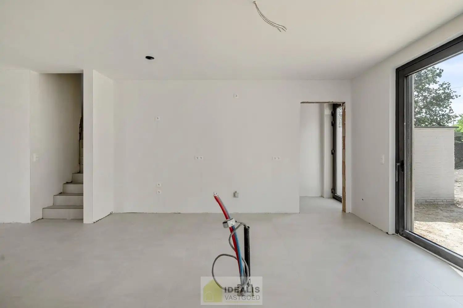 PRACHTIGE NIEUWBOUWWONING (GRONDAANDEEL €156.000 + 12% REGISTRATIERECHTEN EN CONSTRUCTIE €284.000 + 21% BTW) MET EEN HEERLIJK LICHTRIJKE WOONKAMER MET OPEN KEUKEN, RUIME BERGING, 3 SLAAPKAMERS foto 16
