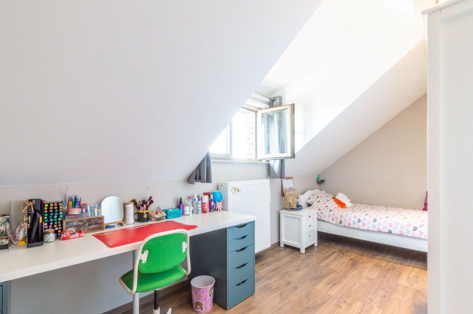VOLLEDIG INSTAPKLARE + ENERGIEZUINIGE WONING ! foto 17