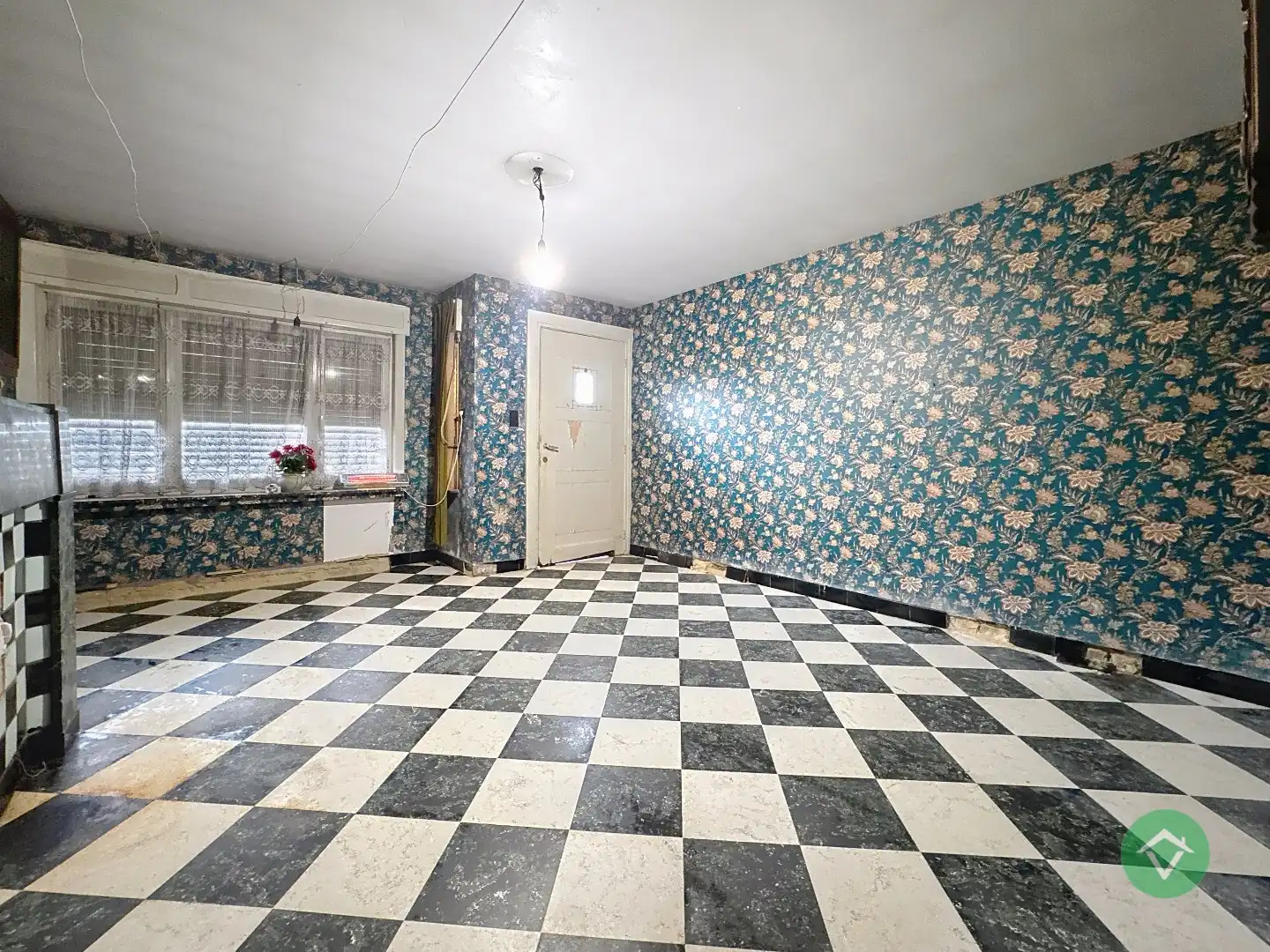 Alleenstaande woning met vergezichten te Zwevezele foto 6