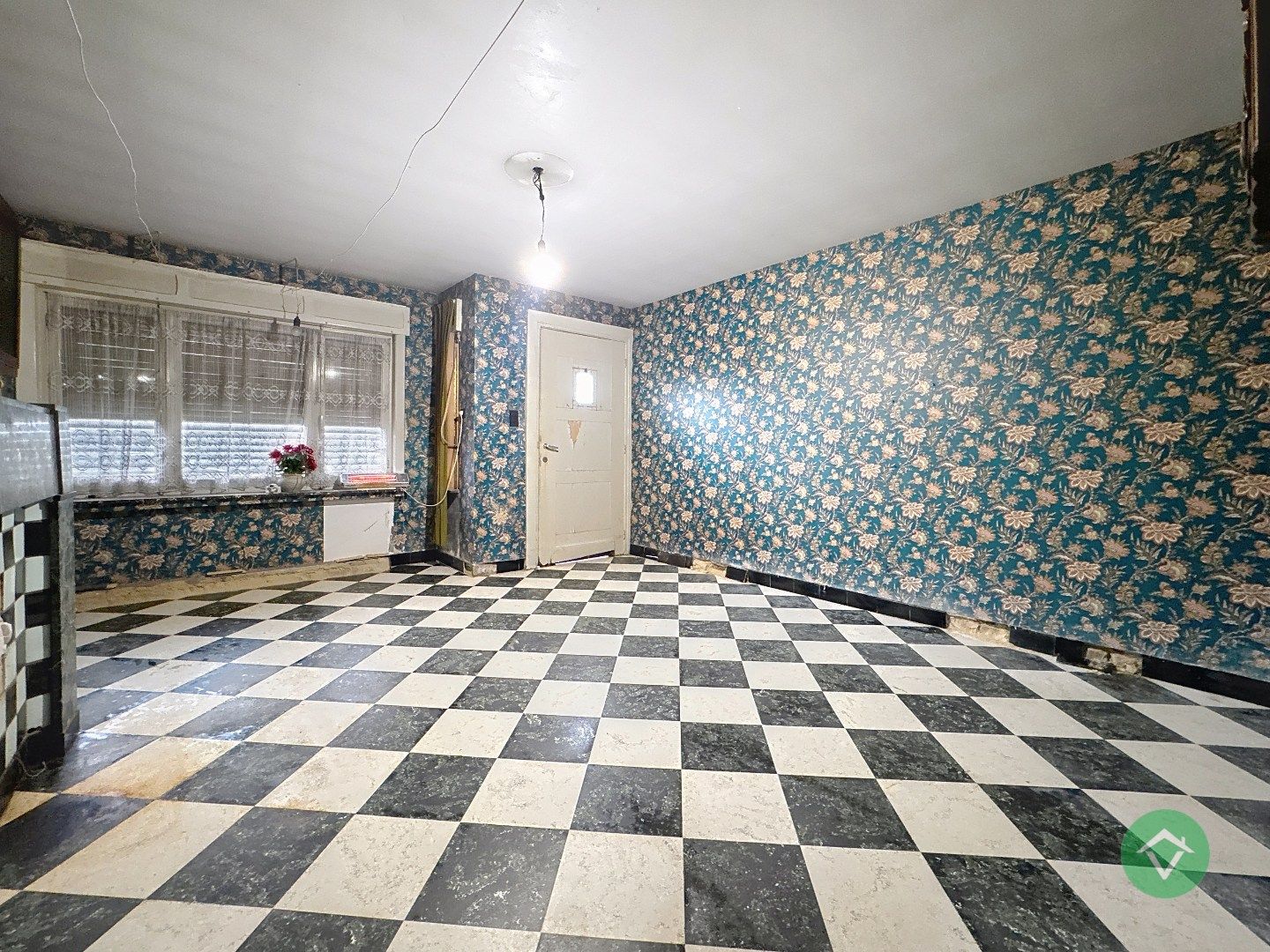 Alleenstaande woning met vergezichten te Zwevezele foto 6