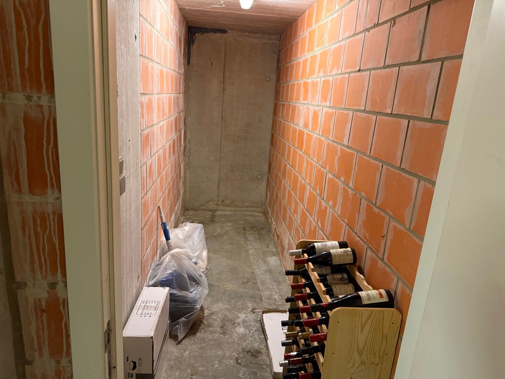 Instapklaar appartement met 2 slpks, autostpl en berging. foto 26
