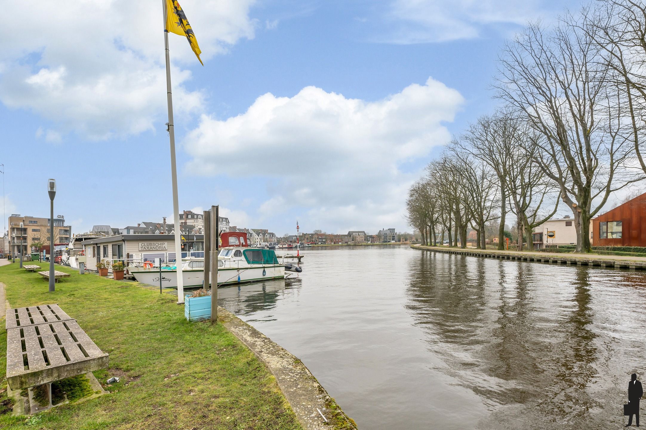 Karakteristiek loft appartement van 150m² aan de Jachthaven! foto 14