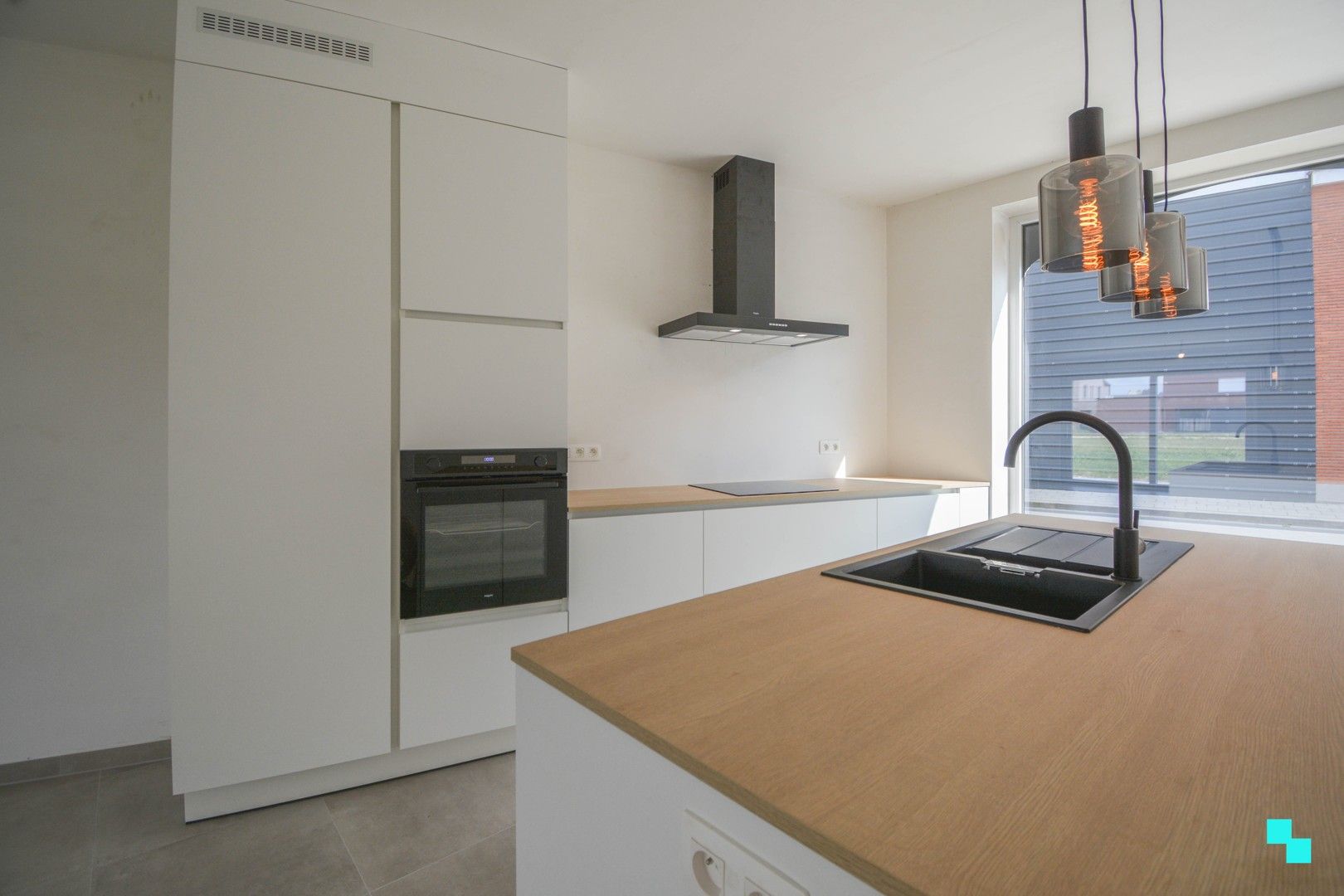 Verrassend ruime nieuwbouwwoning in centrum Aartrijke foto 6