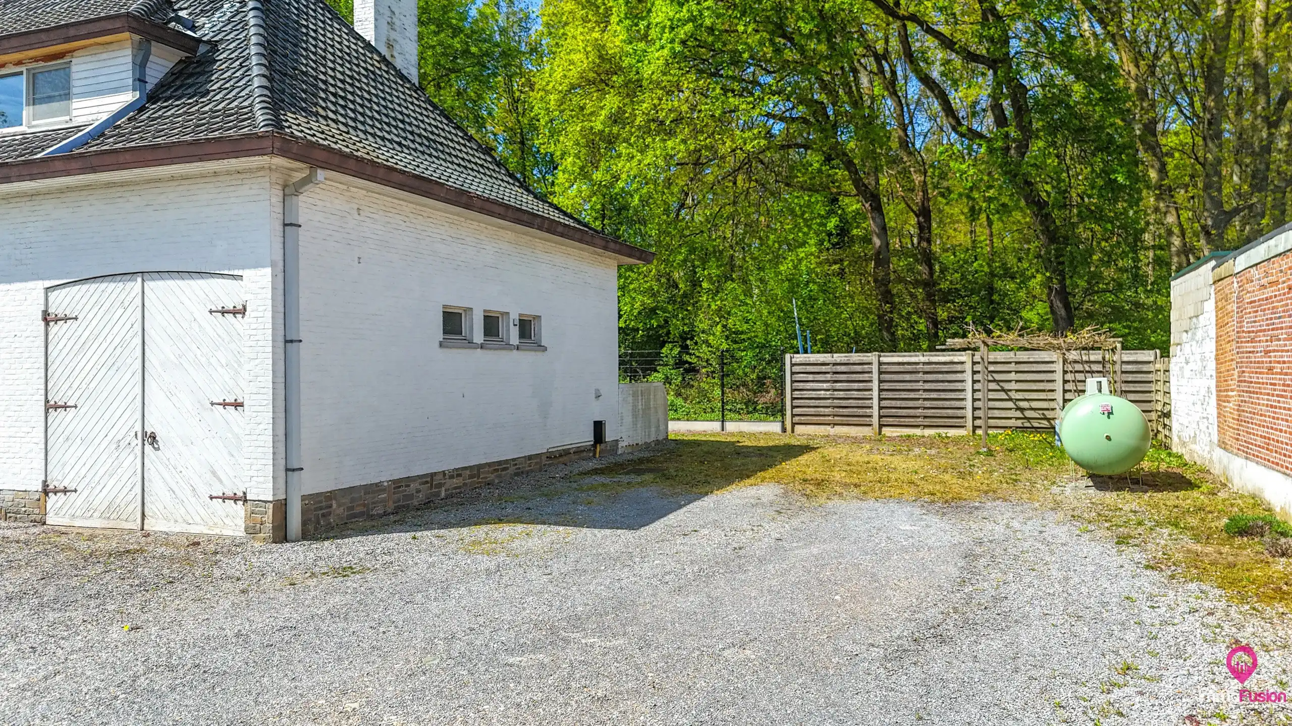 Ruime open bebouwing van 328m² met 5 slpk op toplocatie! foto 44
