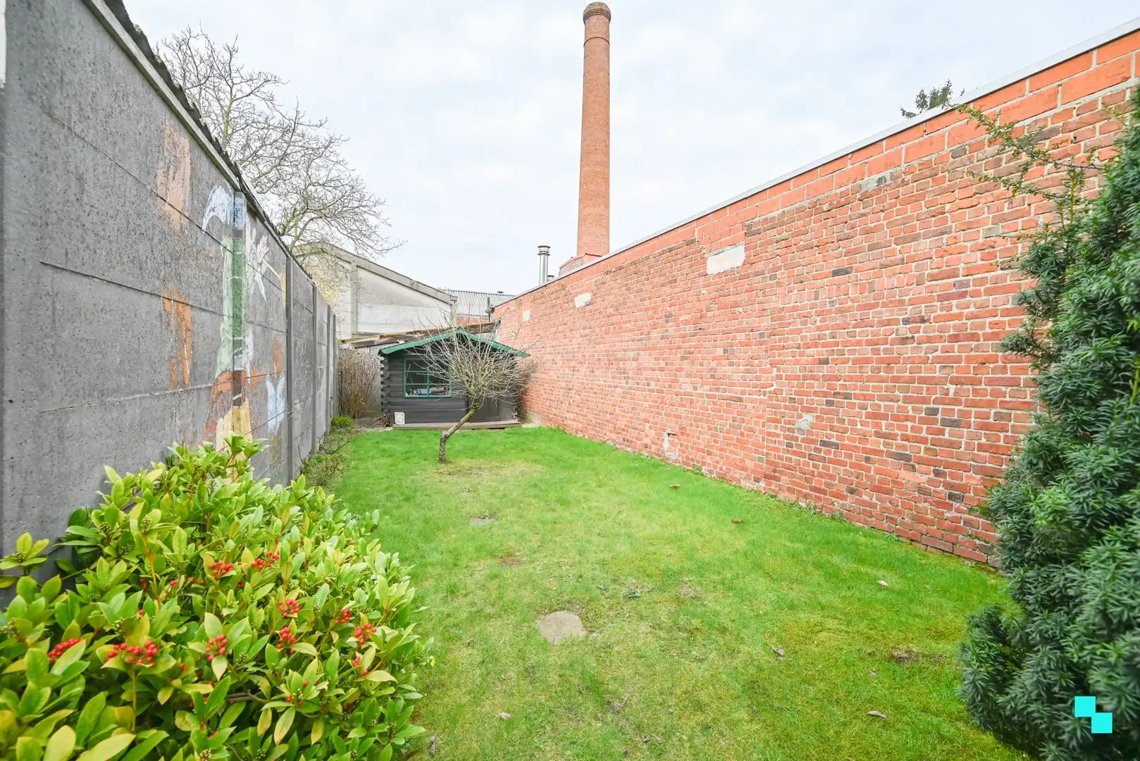 Centraal gelegen woonst met drie slaapkamers te Izegem foto 4