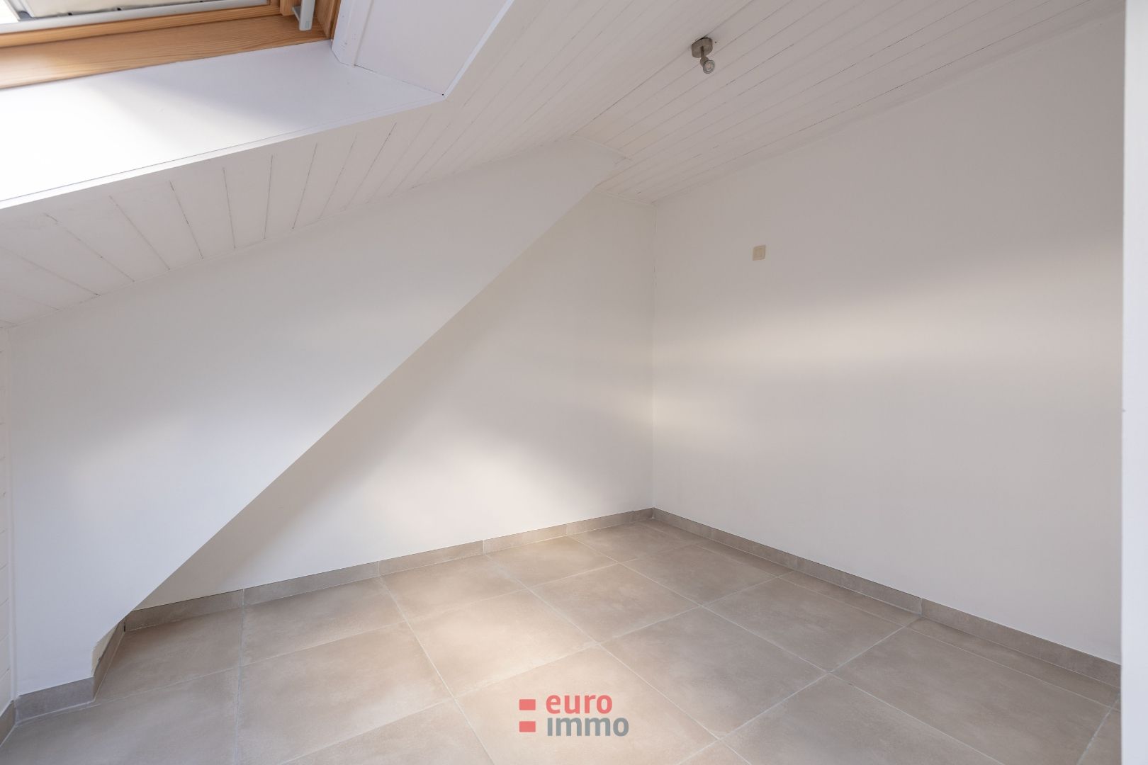 2 Gerenoveerde appartementen op centrale locatie in Nieuwpoort! foto 18