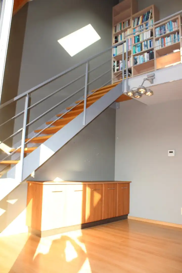 Lichtrijk duplex appartement in hartje Zonhoven (3slpk, 2badk, 2 parkings) foto 12