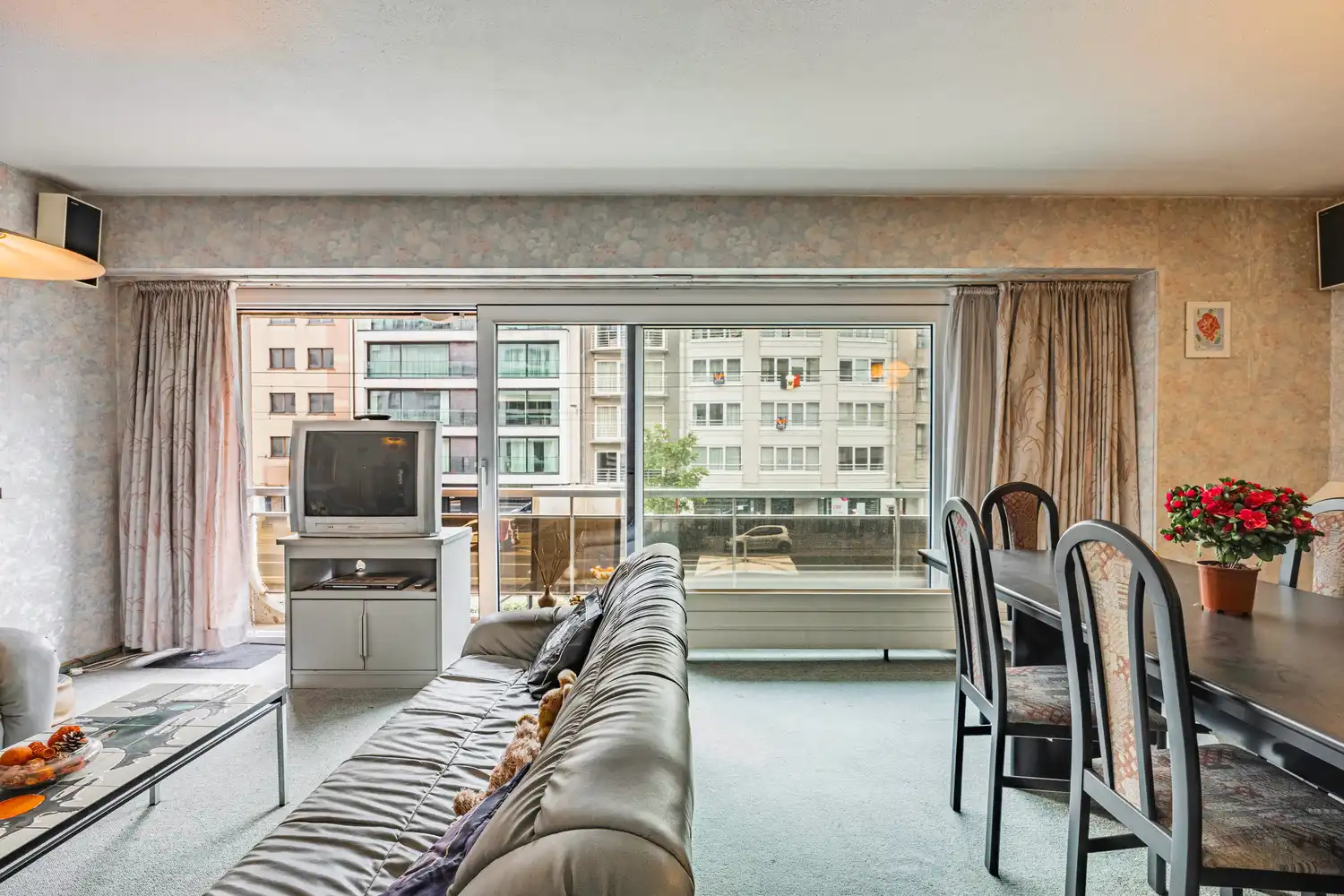 Zongericht 2-slaapkamer appartement net achter de Zeedijk foto 12