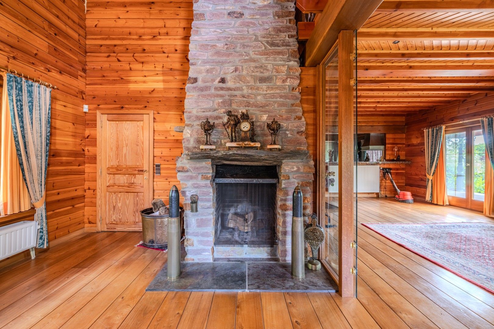 Ruime villa met mooie tuin foto 15