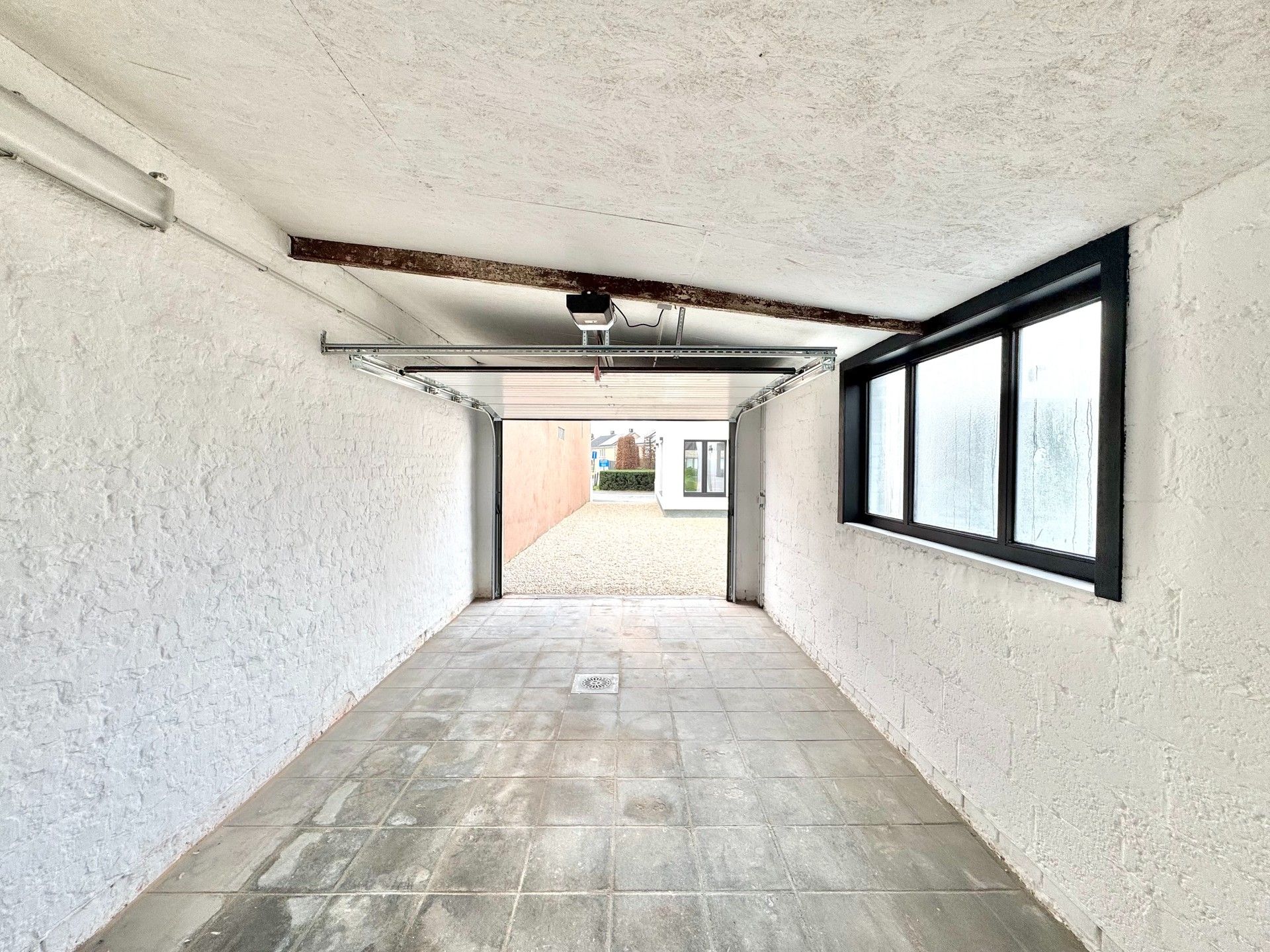 GERENOVEERDE WONING MET TUIN & GARAGE - 444 M² foto 31