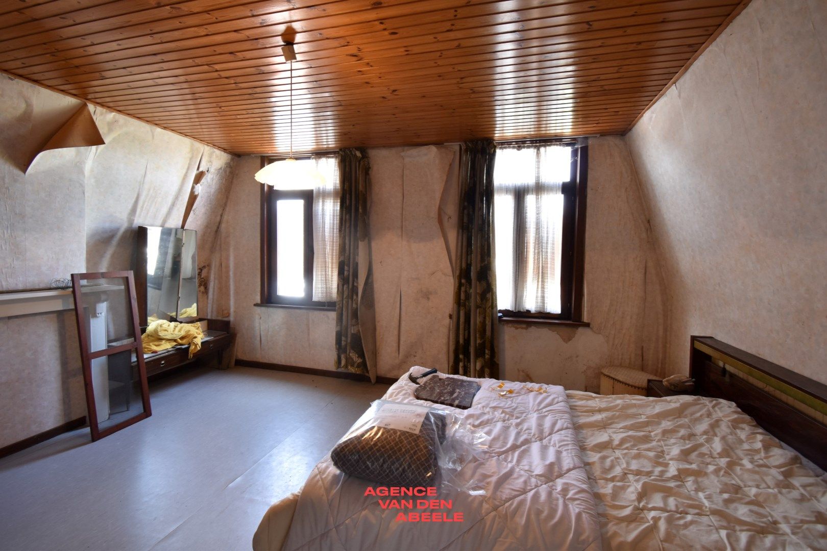 Te renoveren woning met 2 slaapkamers en fantastische tuin  foto 11