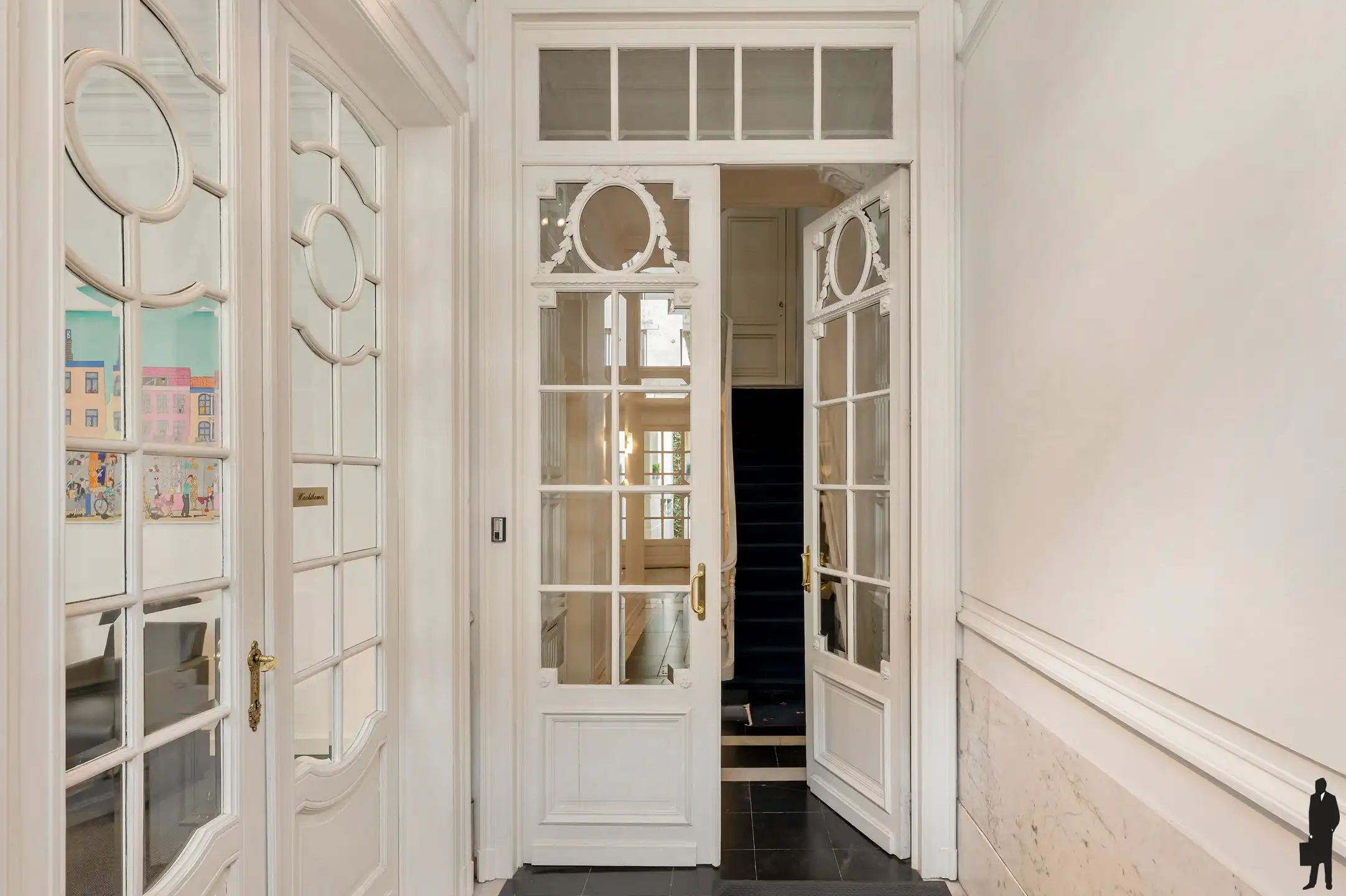 Statig herenhuis met praktijkruimte op toplocatie in Antwerpen foto 18