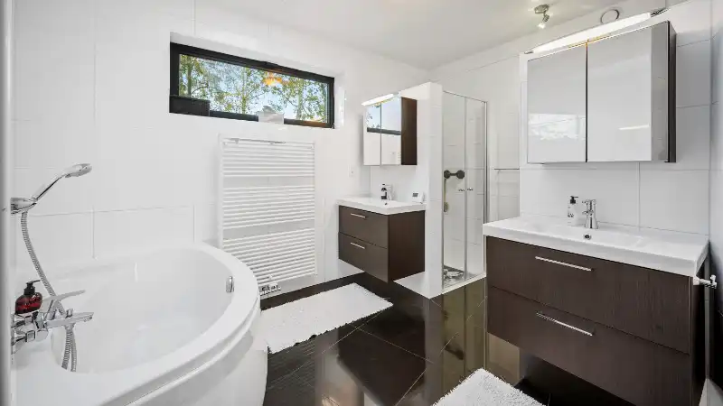 Moderne villa 247m² met bijgebouw-garage en zwembad op 58 are foto 14