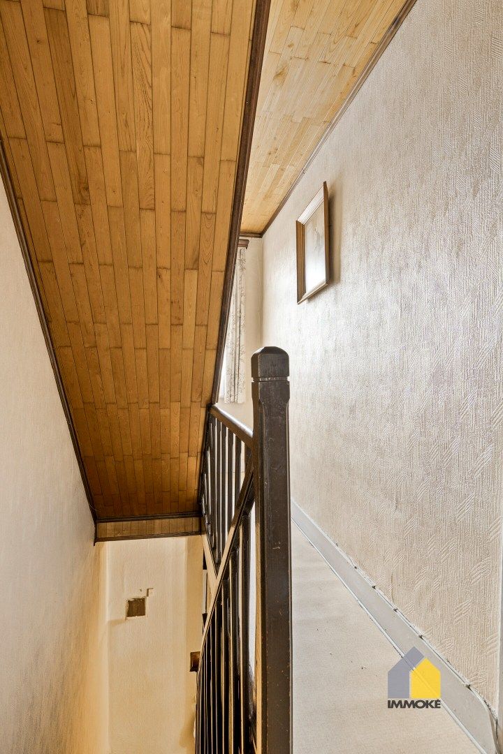 Te renoveren woning met 4 slpks, polyvalente ruimte en knusse tuin. foto 16