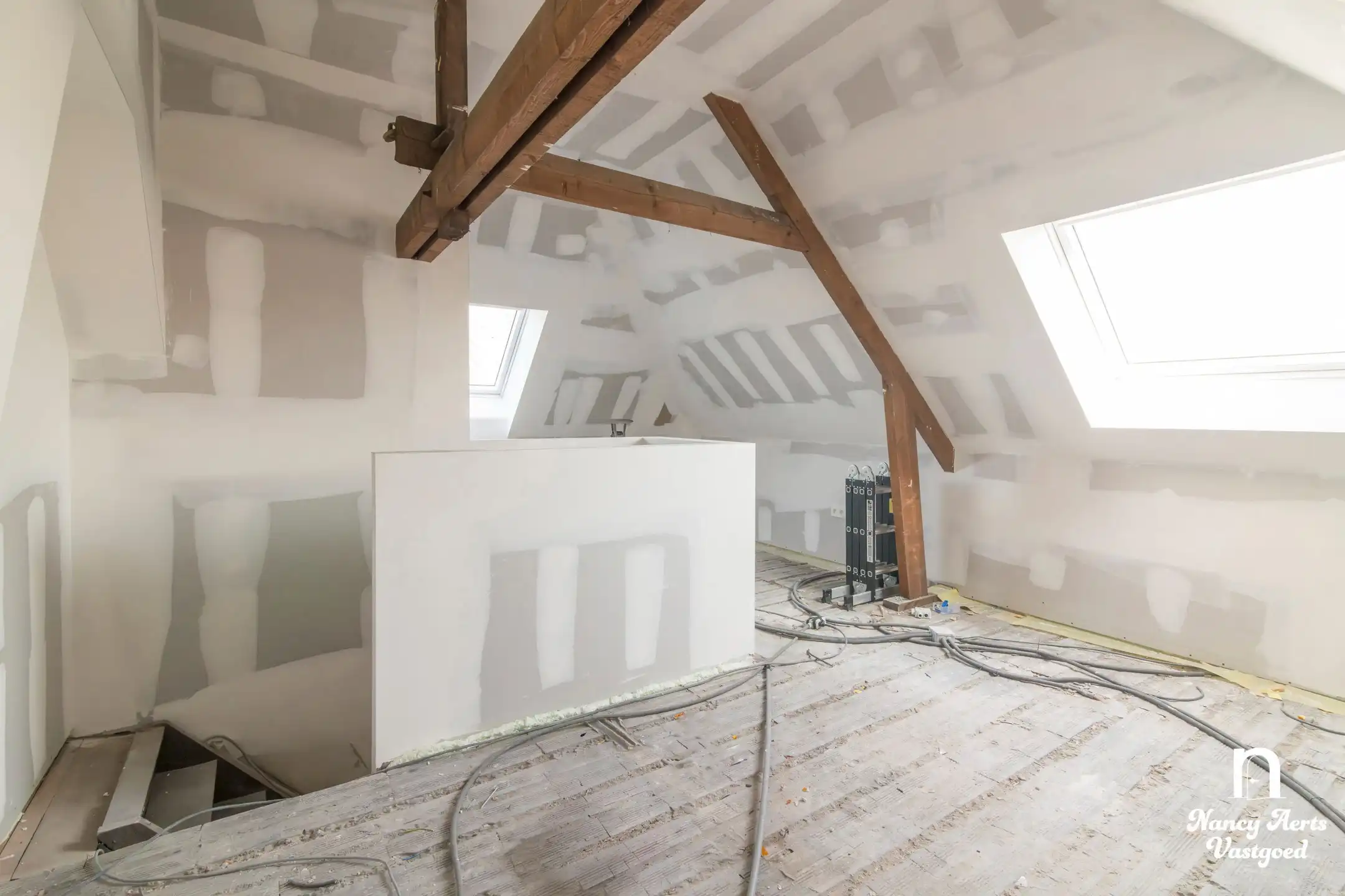 Gerenoveerde gezinswoning met ruimte voor eigen invulling foto 25